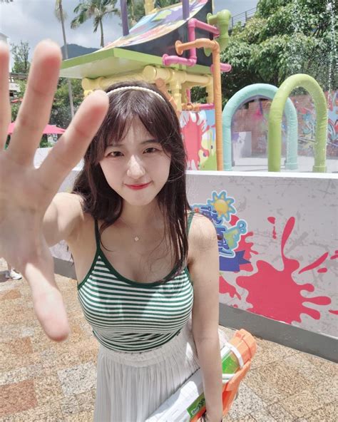 hey.h17|Hayley Wong (@hey.h17): 暑假唔少得海洋公園夏  .